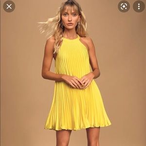 NWT. Lulus yellow pleated swing dress